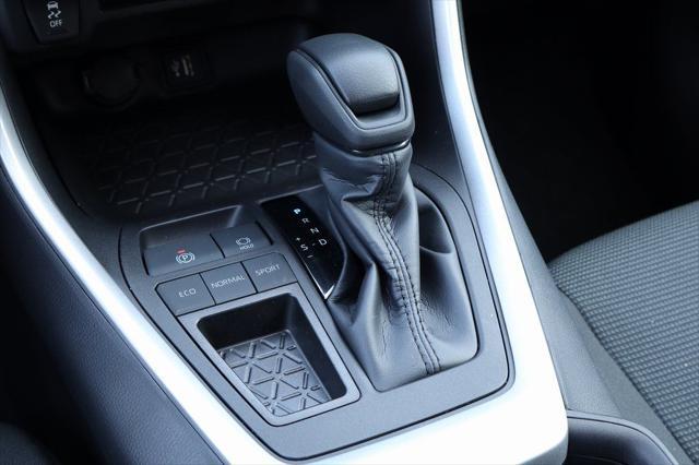 Photo of 2024 Wind Chill Pearl Toyota RAV4