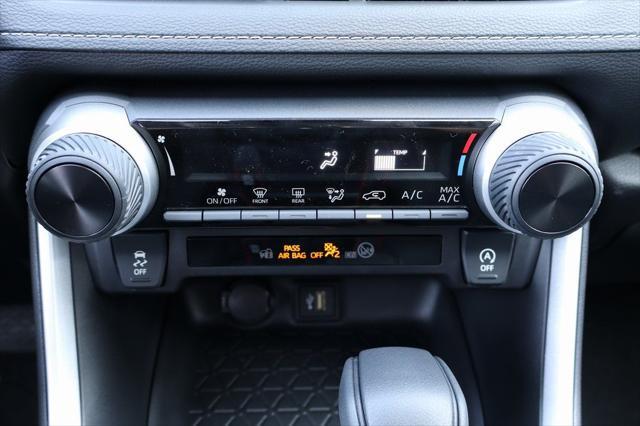 Photo of 2024 Wind Chill Pearl Toyota RAV4
