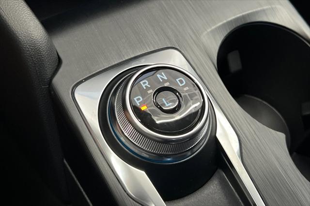 Photo of 2023 Star White Metallic Tri-Coat Ford Escape