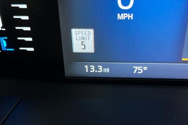 Photo of 2023 Star White Metallic Tri-Coat Ford Escape