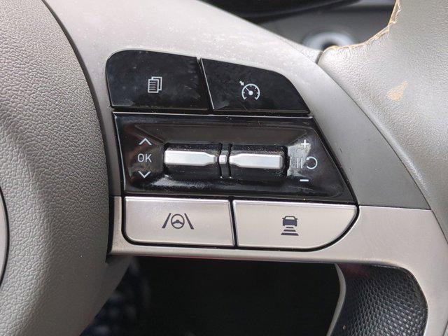 Photo of 2023 Onyx Black Hyundai ELANTRA