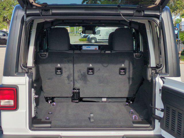 Photo of 2025 Bright White Clearcoat Jeep Wrangler