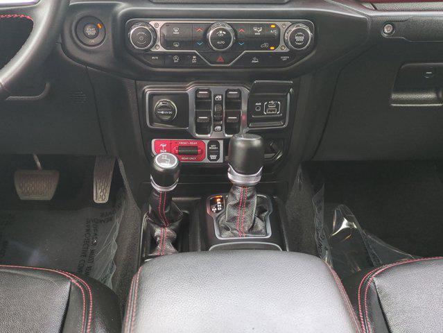 Photo of 2023 Bright White Clearcoat Jeep Gladiator