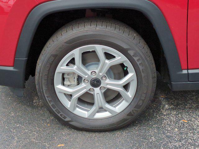 Photo of 2025 Red Hot Pearlcoat Jeep Compass