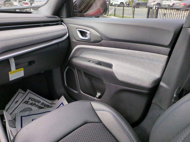 Photo of 2025 Red Hot Pearlcoat Jeep Compass