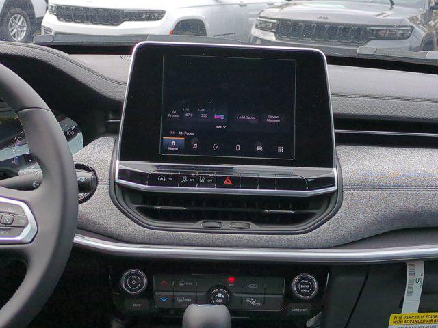 Photo of 2025 Red Hot Pearlcoat Jeep Compass