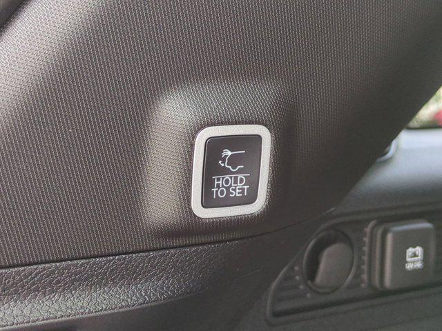 Photo of 2025 Baltic Gray Metallic Clearcoat Jeep Grand Cherokee