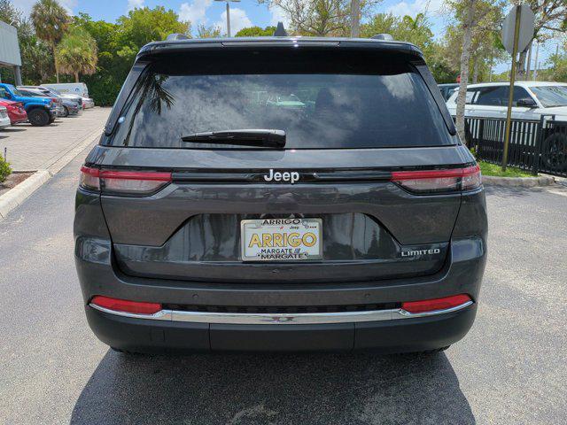 Photo of 2025 Baltic Gray Metallic Clearcoat Jeep Grand Cherokee