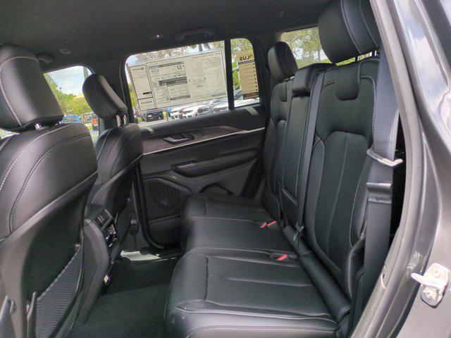 Photo of 2025 Baltic Gray Metallic Clearcoat Jeep Grand Cherokee
