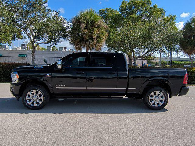 Photo of 2023 Diamond Black Crystal Pearlcoat RAM 2500