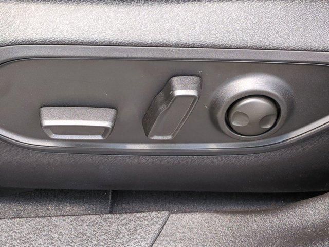 Photo of 2025 Diamond Black Crystal Pearlcoat Jeep Wagoneer S