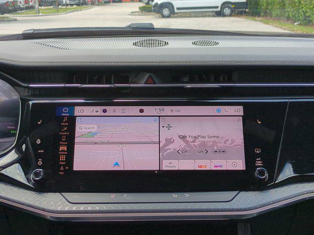 Photo of 2025 Diamond Black Crystal Pearlcoat Jeep Wagoneer S