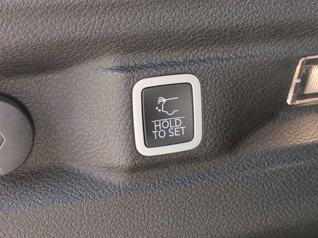 Photo of 2025 Bright White Clearcoat Jeep Grand Cherokee L