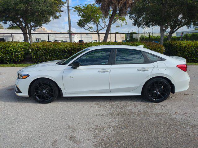 Photo of 2022 Platinum White Pearl Honda Civic