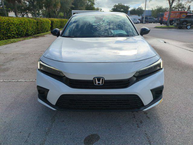 Photo of 2022 Platinum White Pearl Honda Civic