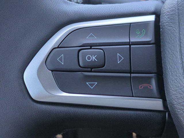 Photo of 2025 Bright White Clearcoat Jeep Compass