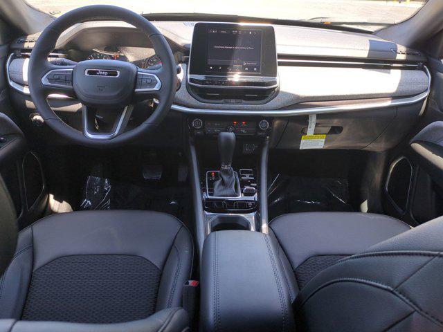 Photo of 2025 Bright White Clearcoat Jeep Compass