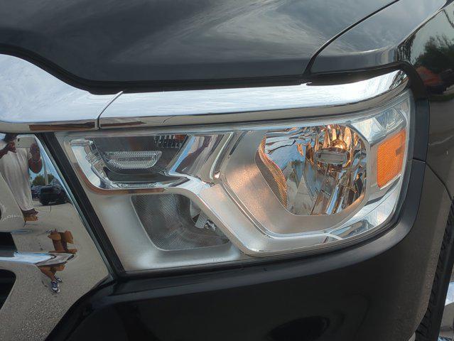 Photo of 2021 Diamond Black Crystal Pearlcoat RAM 1500