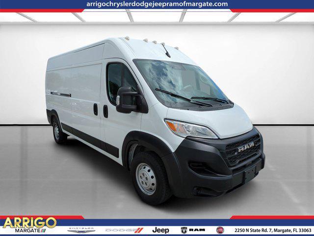 Photo of 2023 Bright White Clearcoat RAM ProMaster 2500