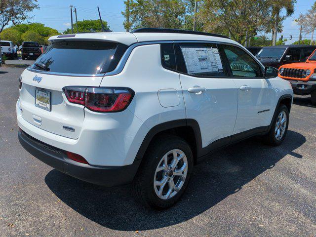 Photo of 2025 Bright White Clearcoat Jeep Compass
