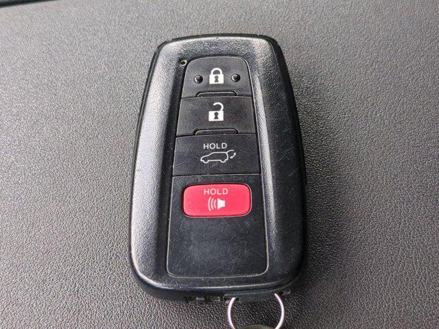 Photo of 2023 Pear Toyota Highlander