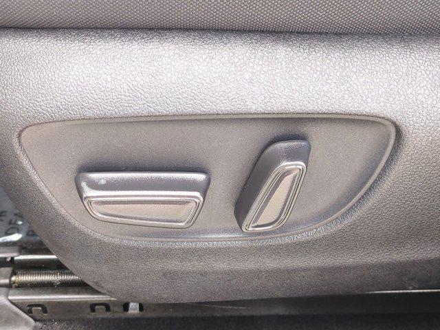 Photo of 2023 Pear Toyota Highlander