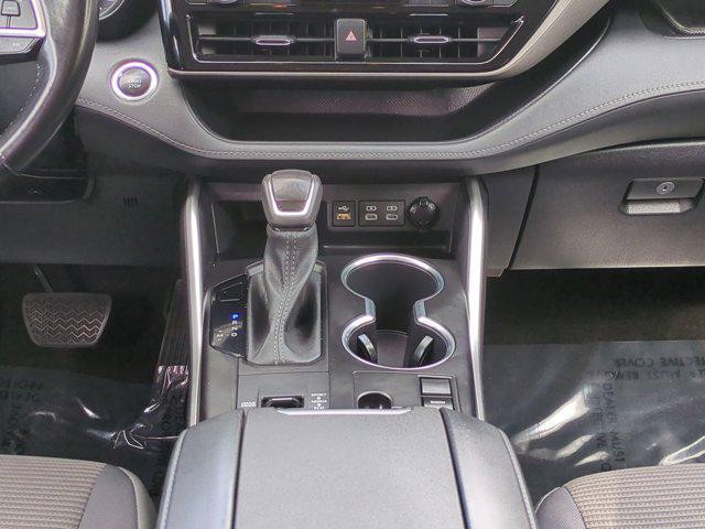 Photo of 2023 Pear Toyota Highlander