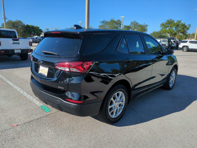 Photo of 2024 Mosaic Black Metallic Chevrolet Equinox