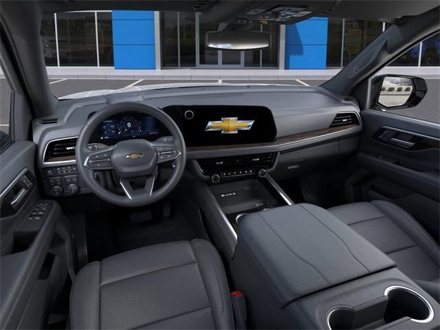 Photo of 2026 Summit White Chevrolet Suburban
