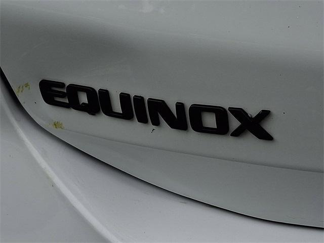 Photo of 2023 Summit White Chevrolet Equinox