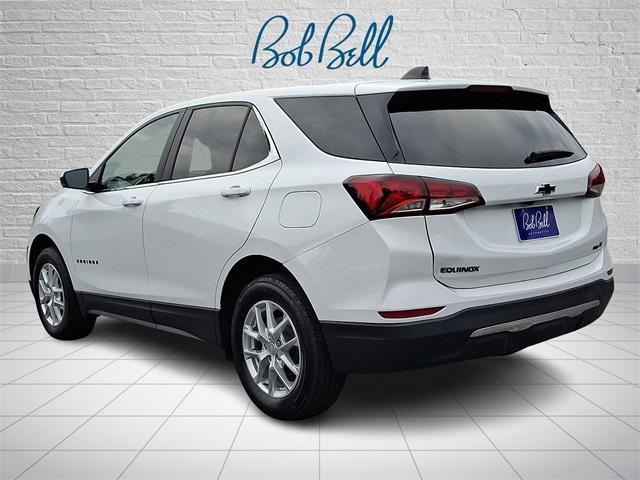 Photo of 2023 Summit White Chevrolet Equinox