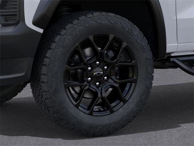Photo of 2026 Summit White Chevrolet Colorado