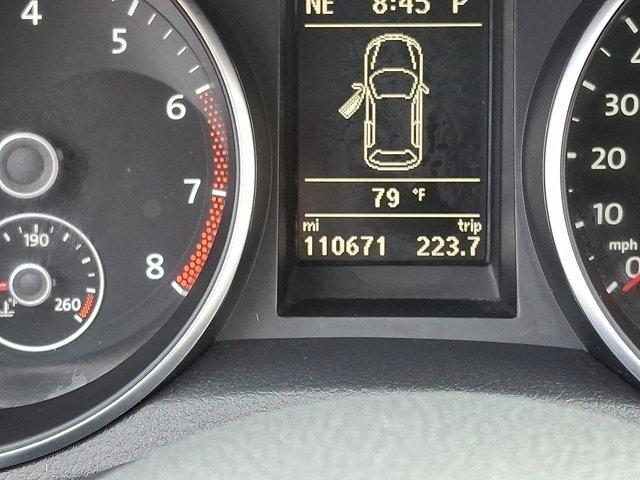 Photo of 2014 Black Volkswagen Golf