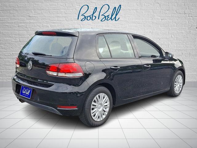 Photo of 2014 Black Volkswagen Golf