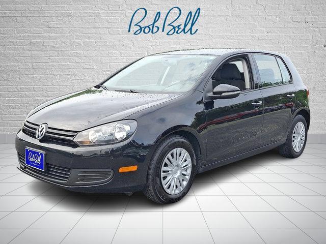 Photo of 2014 Black Volkswagen Golf
