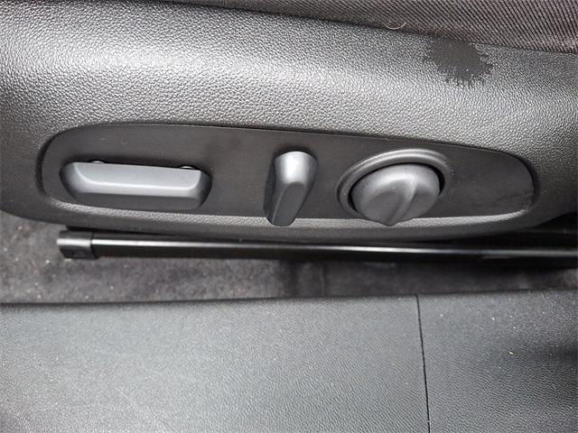 Photo of 2019 Shadow Gray Metallic Chevrolet Malibu