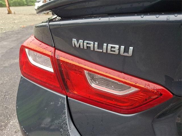 Photo of 2019 Shadow Gray Metallic Chevrolet Malibu
