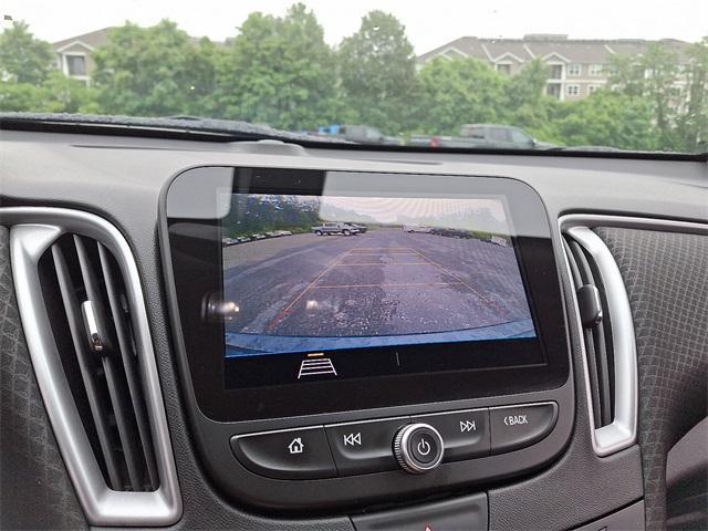 Photo of 2019 Shadow Gray Metallic Chevrolet Malibu