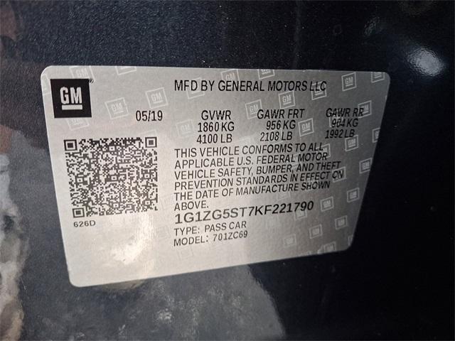 Photo of 2019 Shadow Gray Metallic Chevrolet Malibu