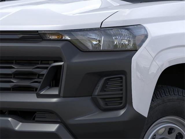 Photo of 2026 Summit White Chevrolet Colorado