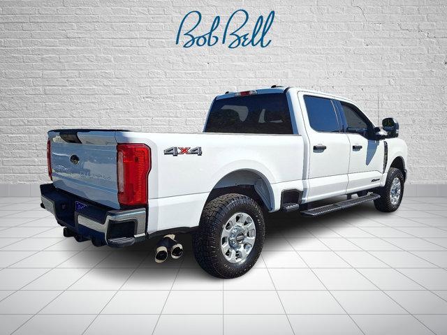 Photo of 2024 Oxford White Ford F-250