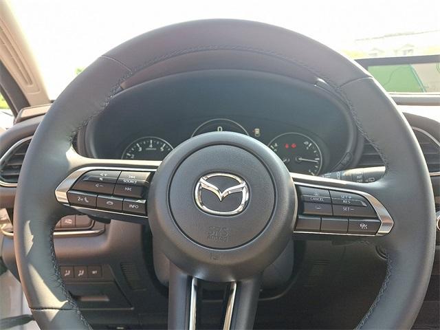 Photo of 2025 Snowflake White Pearl Mica Mazda CX-30