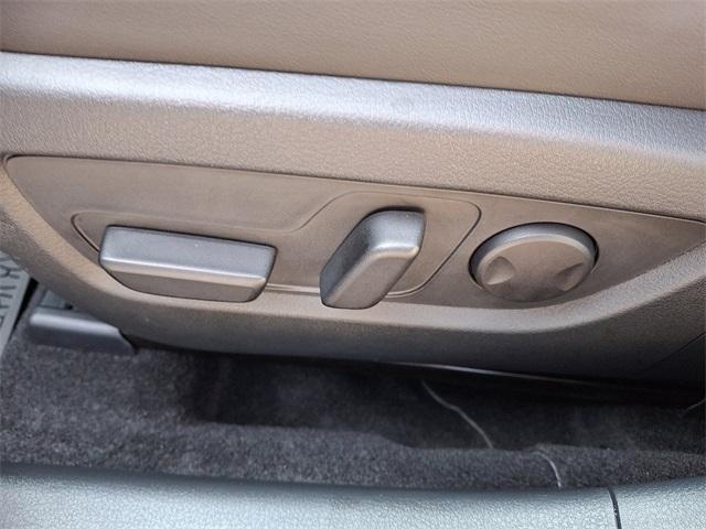 Photo of 2025 Snowflake White Pearl Mica Mazda CX-30