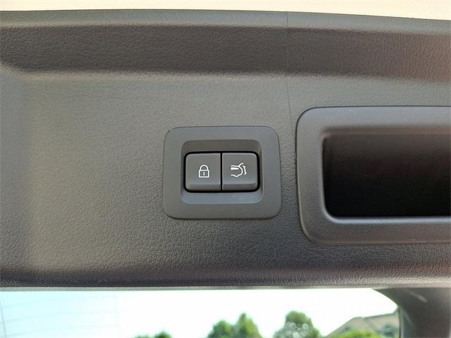 Photo of 2025 Snowflake White Pearl Mica Mazda CX-30