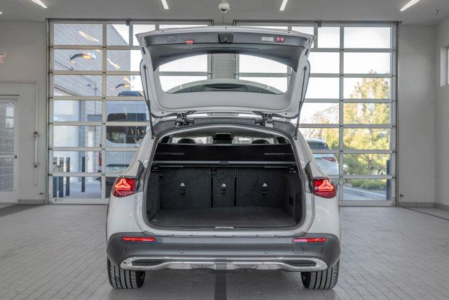 Photo of 2025 Polar White Mercedes-Benz E-Class