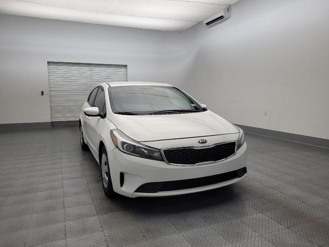 Photo of 2018 White Kia Forte