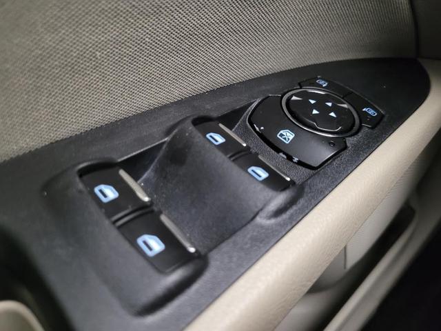 Photo of 2018 Ingot Silver Metallic Ford Fusion Hybrid