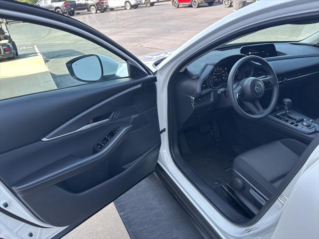 Photo of 2025 Snowflake White Pearl Mica Mazda CX-30