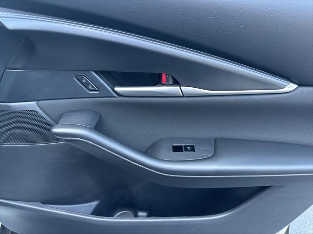 Photo of 2025 Snowflake White Pearl Mica Mazda CX-30