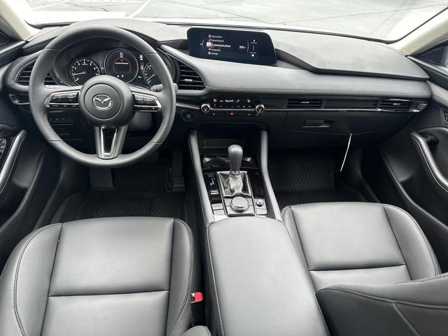 Photo of 2025 Platinum Mazda Mazda3